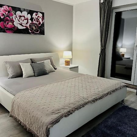 Apartman Luna *** Риека Экстерьер фото